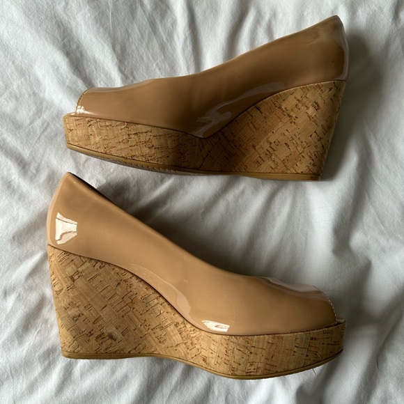 Stuart Weitzman Size 8 Peep Toe Patent Wedges - Picture 6 of 11